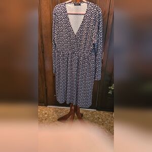 Small Flowered Long Sleeve V-Neck Dress - Navy